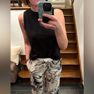 LOFT Black Sleeveless Tank Top